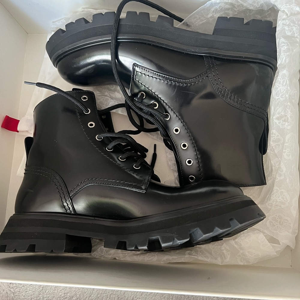 Black womens Lace-Up Boots